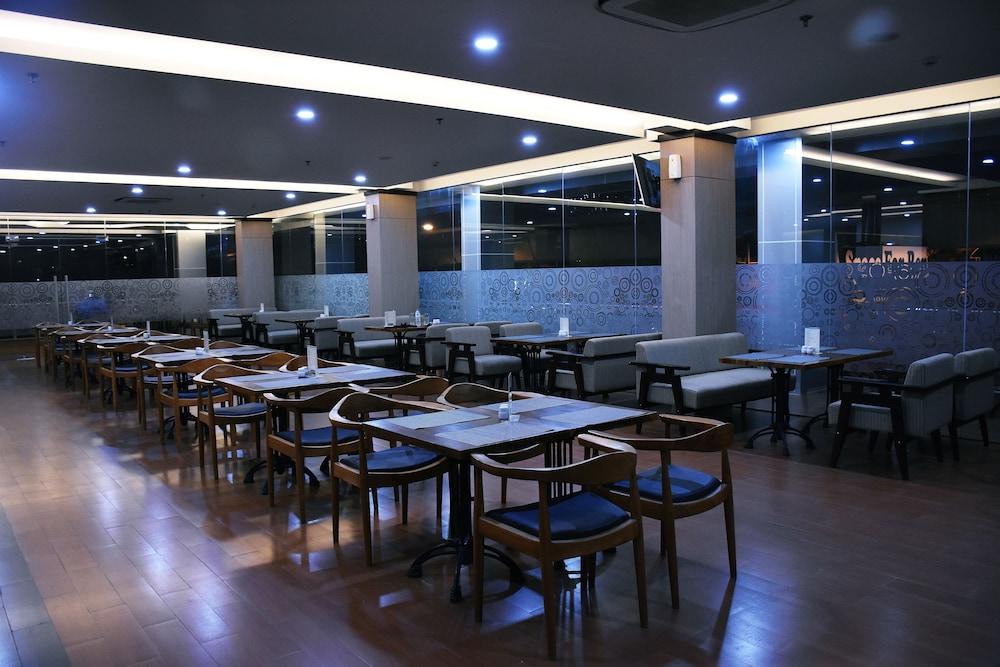 Terraz Tree Hotel Τζακάρτα Εξωτερικό φωτογραφία